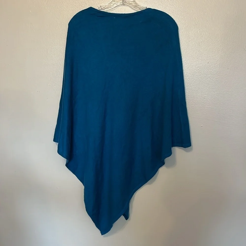 N/A women’s shawl